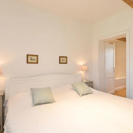 Kuesterhaeuschen - Schloss Holiday home Gelting