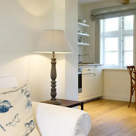 Kuesterhaeuschen - Schloss * Gelting