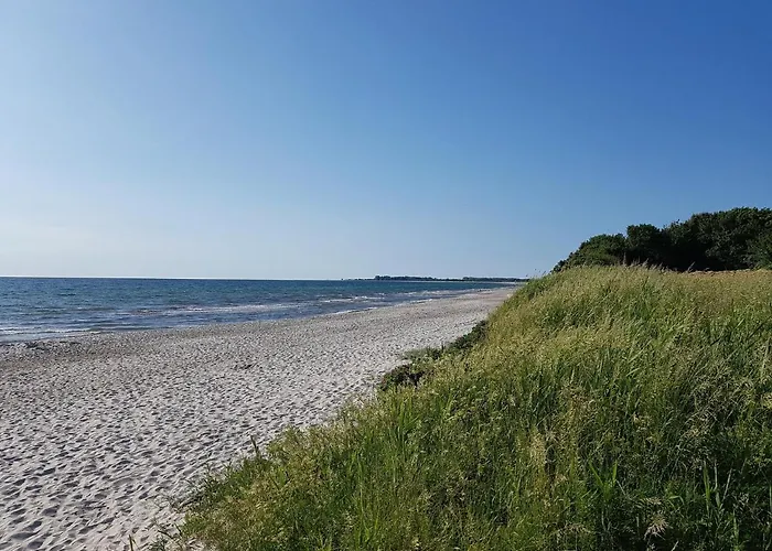 Kuesterhaeuschen - Schloss *